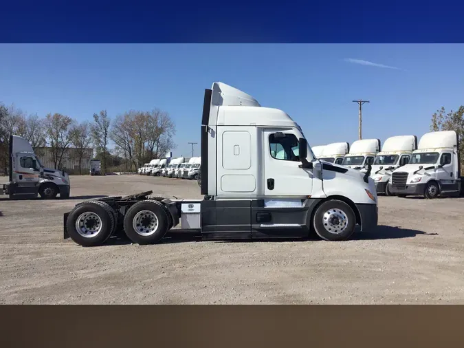 2021 Freightliner Cascadia 126598990d62fd5875301ff45d8ba7a3bad