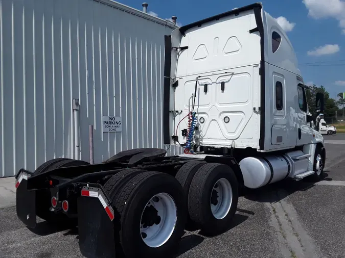 2019 FREIGHTLINER/MERCEDES CASCADIA 125