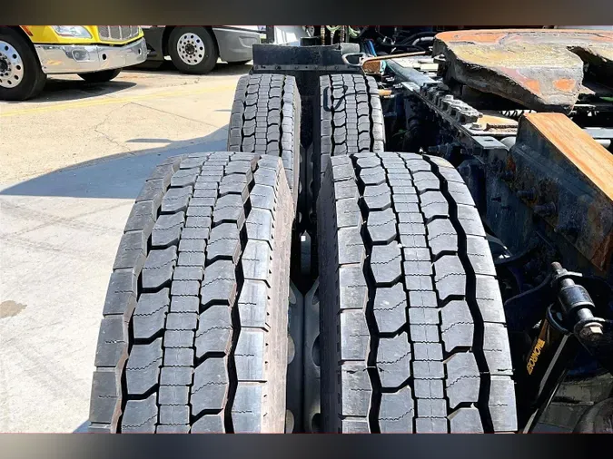 2022 INT LT625 6x4598fe0e41cf205b7978af8727b37389e