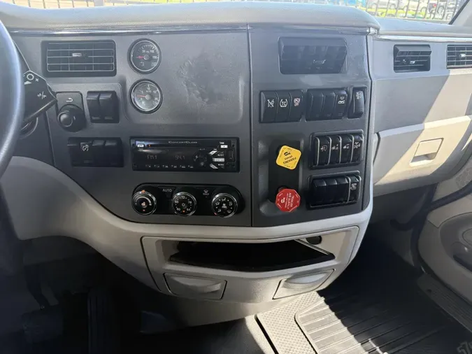 2021 Peterbilt 579599278225c4d49ca54ed83eb9a32a41f