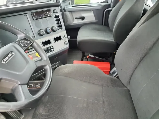 2019 FREIGHTLINER NEW CASCADIA 116