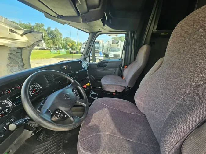 2020 NAVISTAR INTERNATIONAL LT625 SLPR CAB
