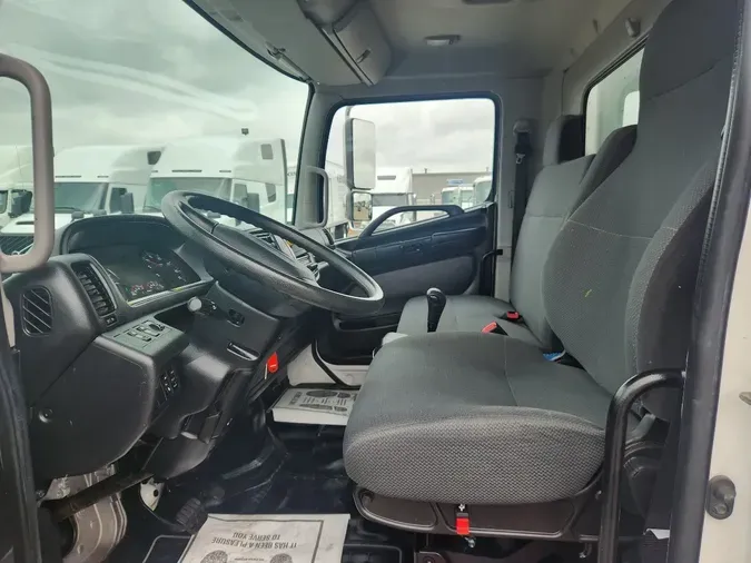 2019 HINO 268A