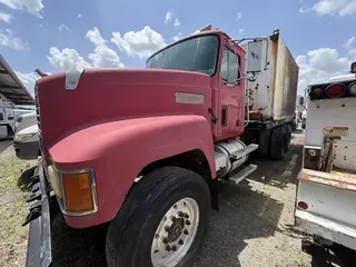 1998 MACK CH613