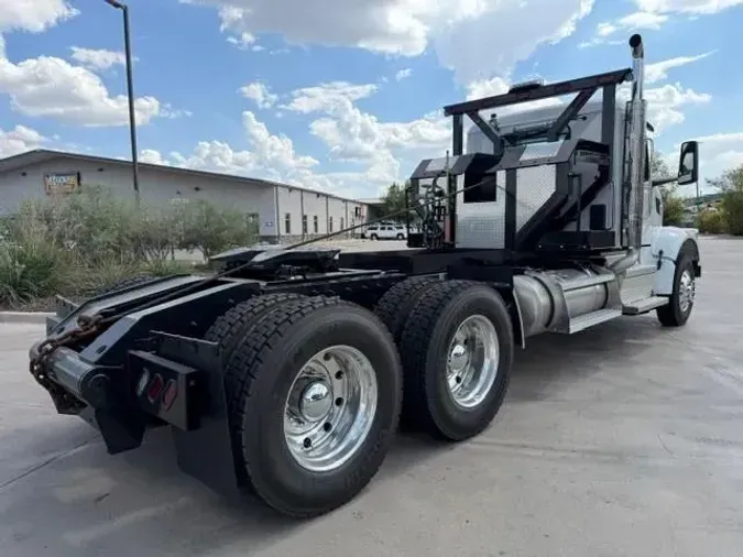 2026 Peterbilt 567
