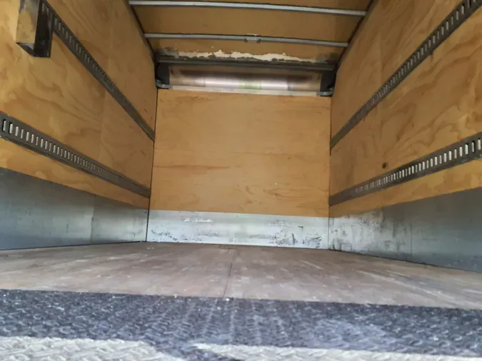 2019 FREIGHTLINER/MERCEDES M2 106
