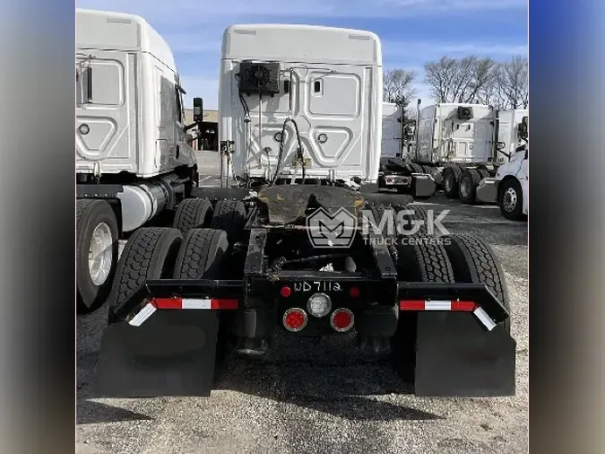 2022 FREIGHTLINER Cascadia 126