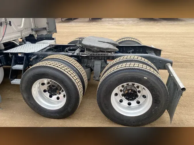 2024 Freightliner Cascadia 126