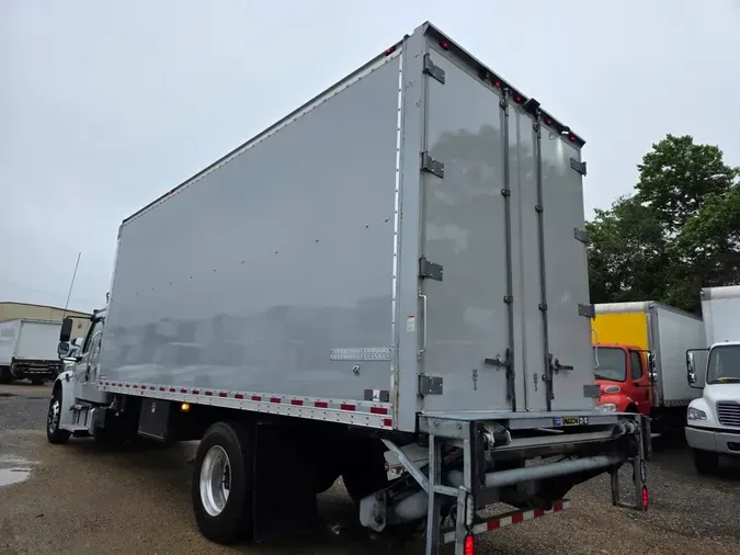 2018 FREIGHTLINER M2 106
