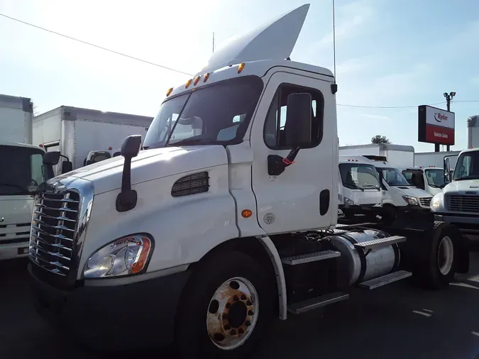 2015 FREIGHTLINER/MERCEDES CASCADIA 11359a6c365d48b8cd575aa1f0580128a49