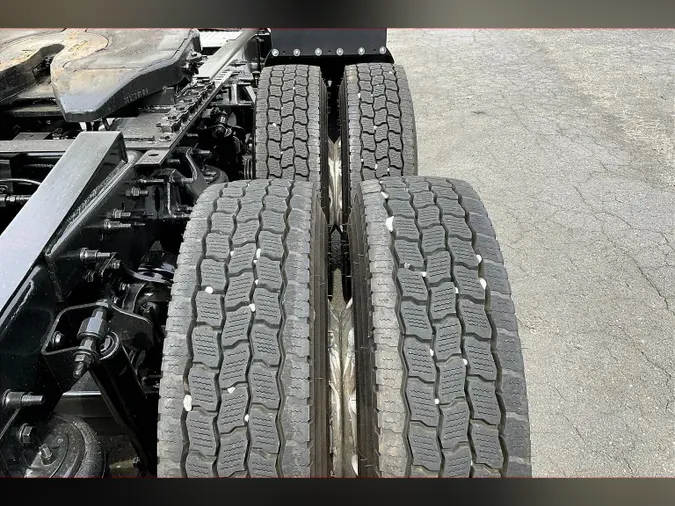 2021 INT LT625 6x4