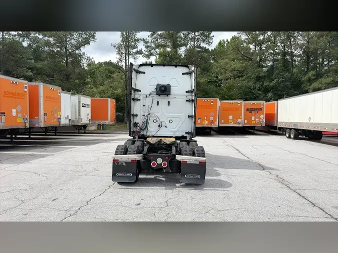 2023 Freightliner Cascadia 126