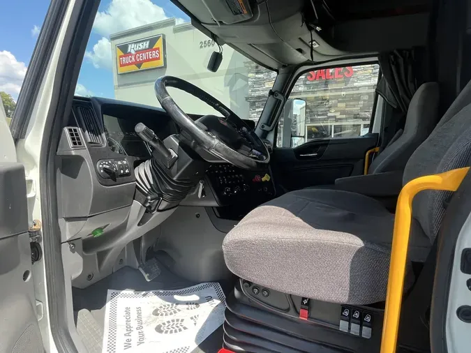2021 International LT625