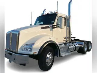 2026 Kenworth T880