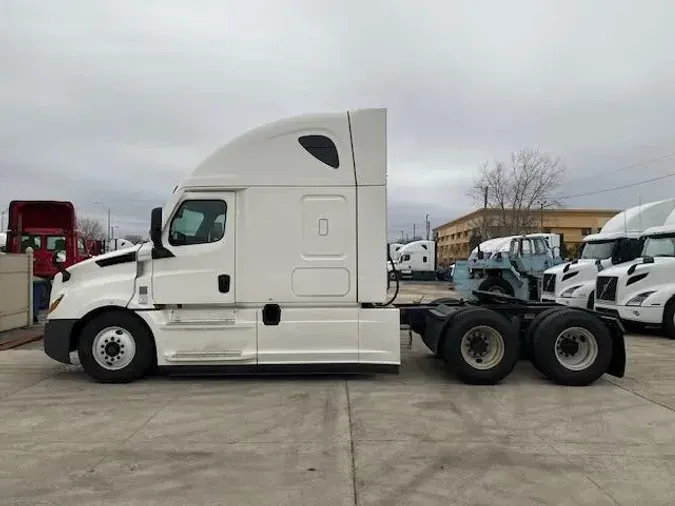 2020 Freightliner Cascadia