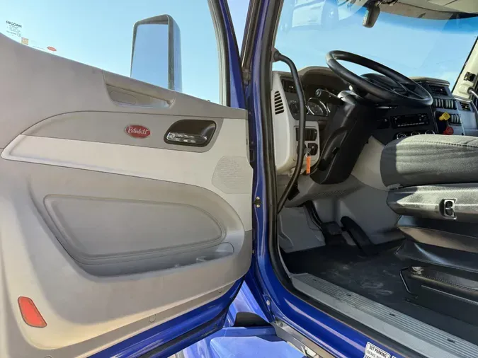 2022 Peterbilt 57959b23a6973a3a2db494ba2f49ccbe94d