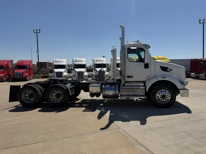 2021 Peterbilt 567
