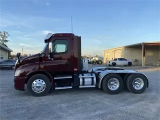 2014 FREIGHTLINER CASCADIA 113