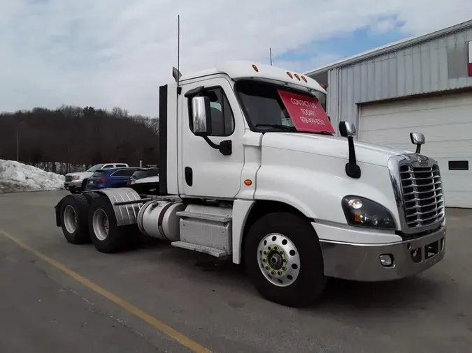 2019 FREIGHTLINER/MERCEDES CASCADIA 125