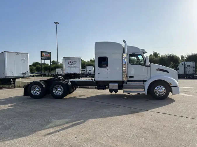 2023 Peterbilt 579