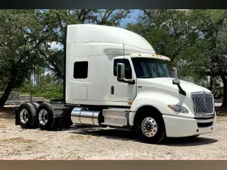 2023 INT LT625 6x4