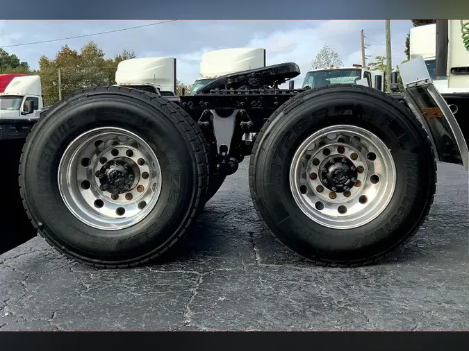 2023 INT LT625 6x459c7a9a5a2706d41f5678a4afe8bd422