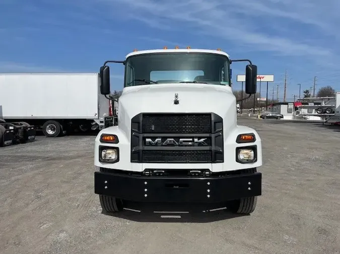 2025 MACK MD MD642