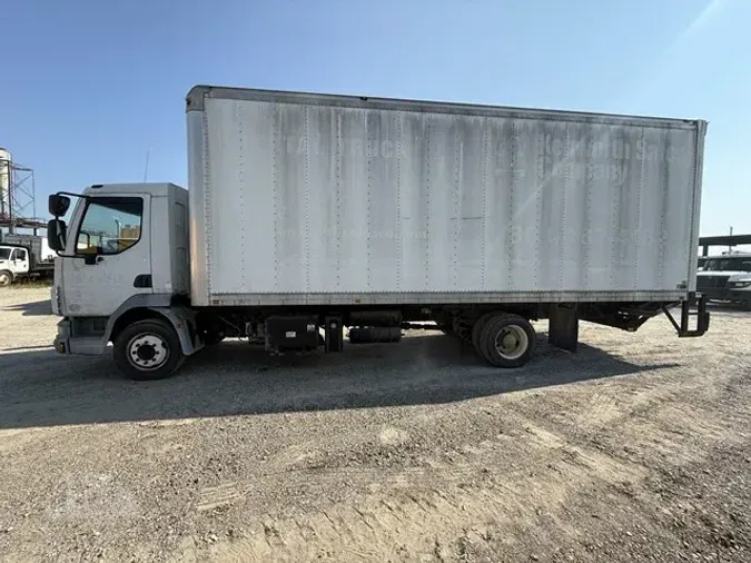2013 KENWORTH K270