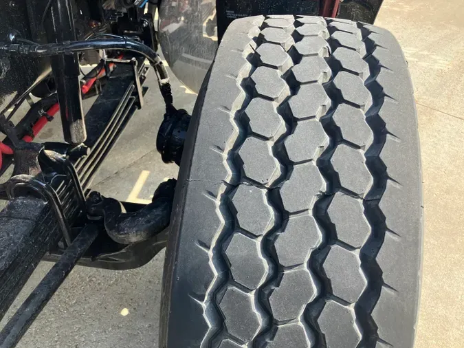 2025 Kenworth T880 Short Hood