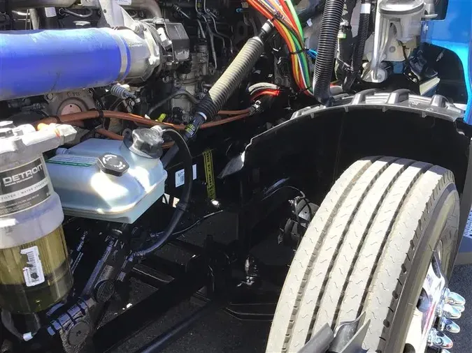 2021 FREIGHTLINER CA126