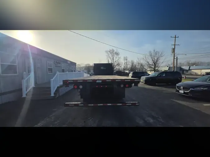 2020 FREIGHTLINER/MERCEDES M2 106