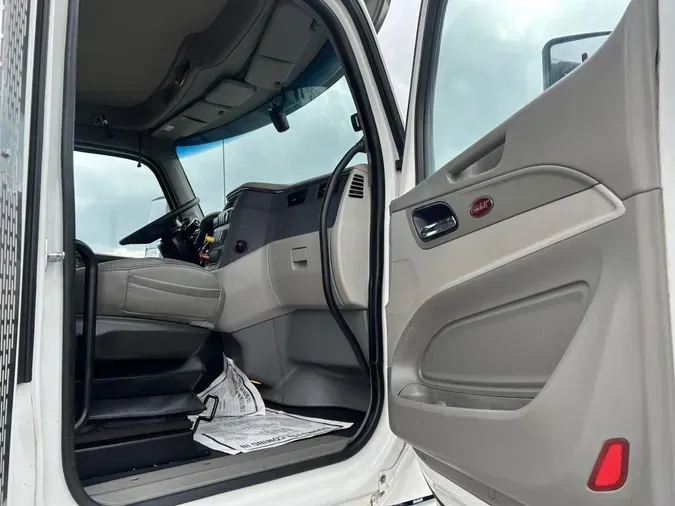 2020 Peterbilt 567