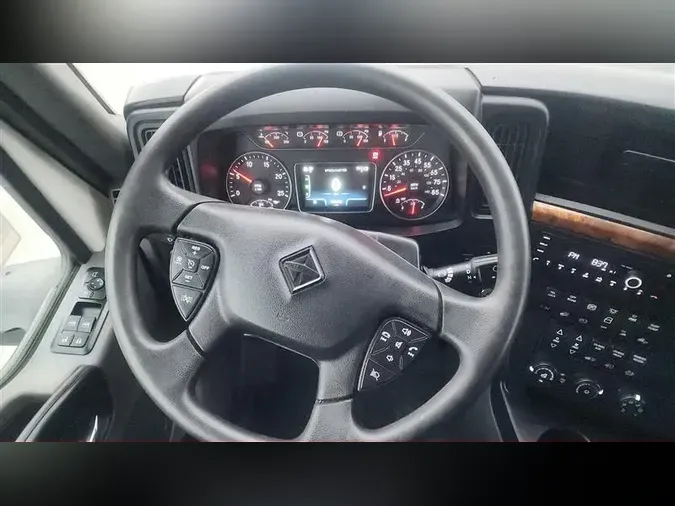 2022 INTERNATIONAL LT