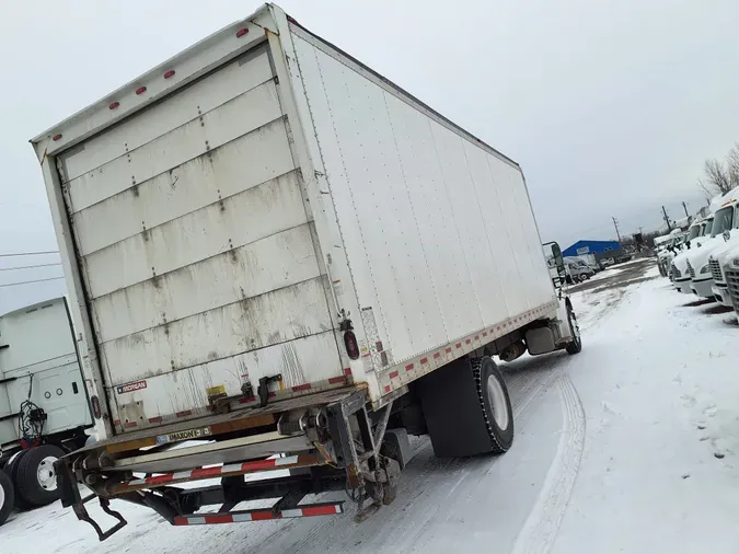 2018 FREIGHTLINER/MERCEDES M2 106