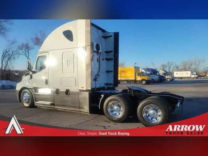 2020 FREIGHTLINER CA126