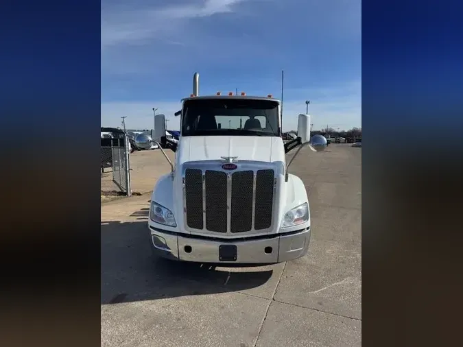 2021 Peterbilt 579