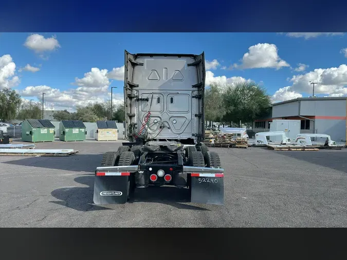 2024 Freightliner Cascadia 12659e08f41369a4e34df651eaef812bfea