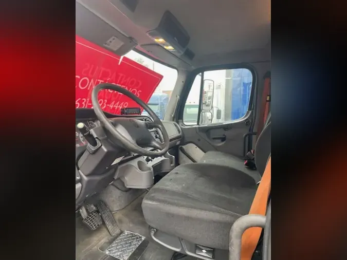 2019 FREIGHTLINER/MERCEDES M2 106