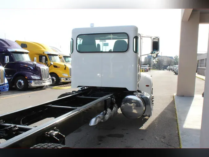 2020 Peterbilt 337