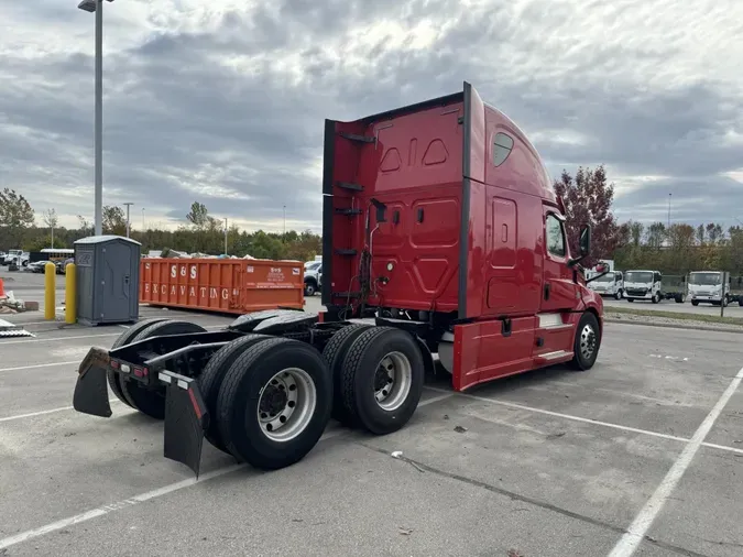 2020 Freightliner Cascadia