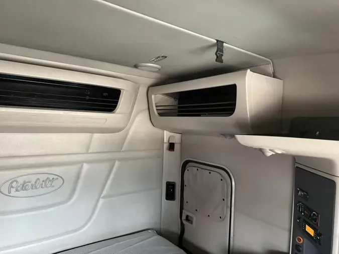 2022 Peterbilt 57959e6c33eccaf9332570b3a36fb5c5eb3
