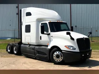 2021 INT LT625 6x4
