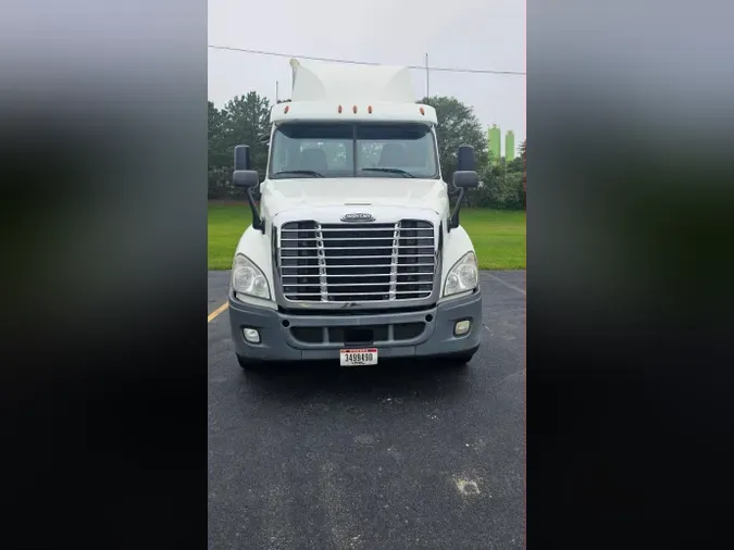 2019 FREIGHTLINER CASCADIA 125