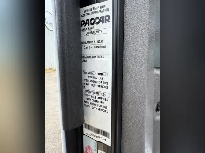 2020 Peterbilt 337