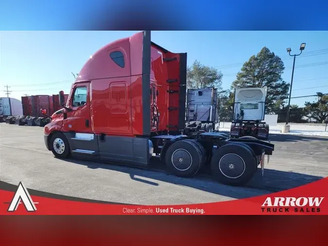 2021 FREIGHTLINER CA126