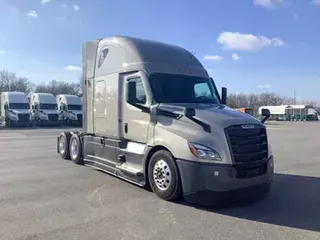 2023 Freightliner Cascadia