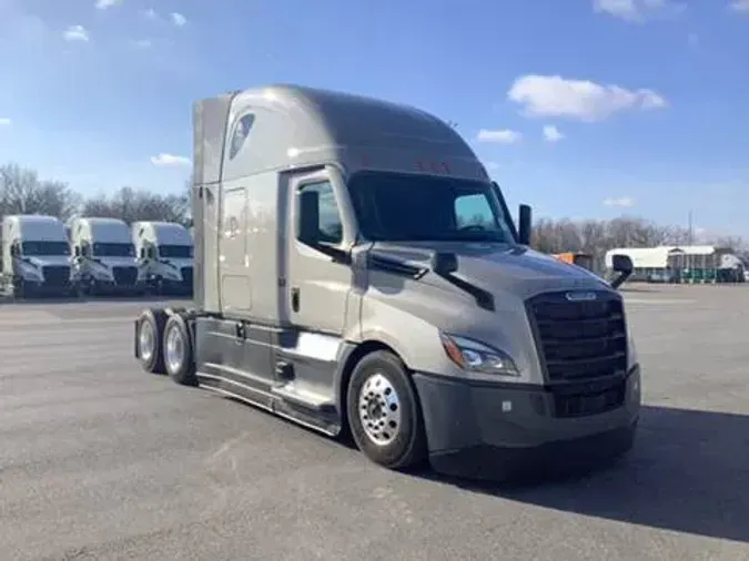 2023 Freightliner Cascadia59ef5dc8e6f90de948315207d5513168