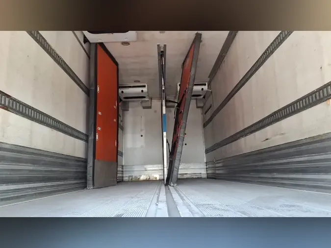 2019 FREIGHTLINER/MERCEDES M2 106