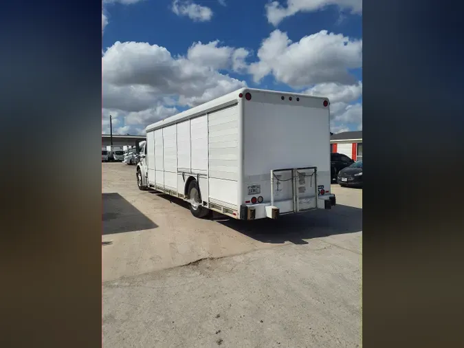 2017 FREIGHTLINER/MERCEDES M2 106