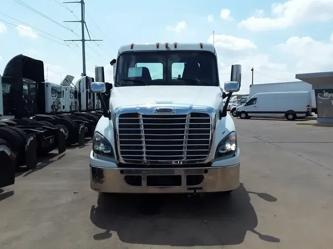 2020 FREIGHTLINER CASCADIA 125
